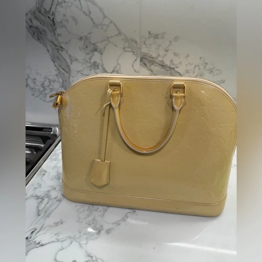 Louis Vuitton authentic Yellow Patent Leather Alma GM - Picture 10 of 11